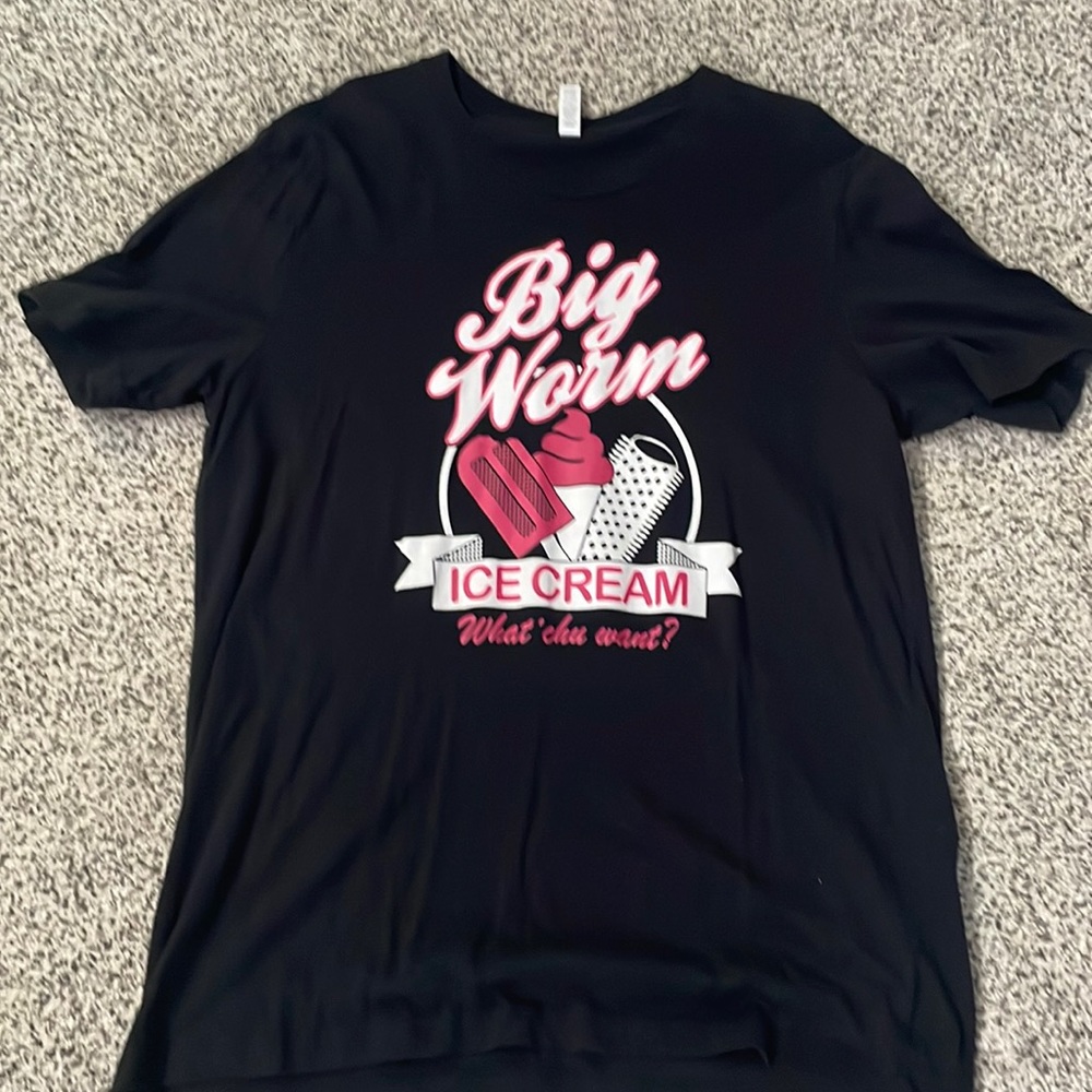 BIG WORM T shirt !  FRIDAY!